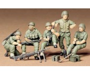 Skala 1 : 35  Figurer