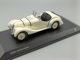 BMW-Heritage-Collection-1op18-BMW-328-Roadster-wit