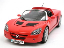2002-opel-speedster-diecast-model-car-1-18-scale-d