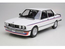 BMWM535iE12white_Otto118a