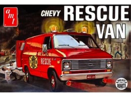 amt-1975-chevy-rescue-van-molded-in-white