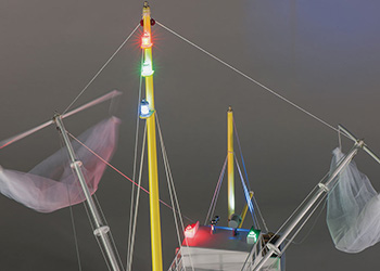 Image of aqub5719-lights-sm