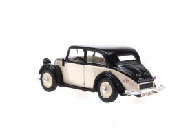 Mercedes-130-W23-%281934%29-White-Box-1%3A43-i4081