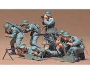 Skala 1 : 35  Figurer